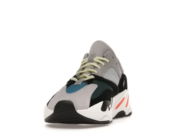 adidas Yeezy Boost 700