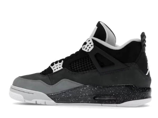 Jordan 4 Retro